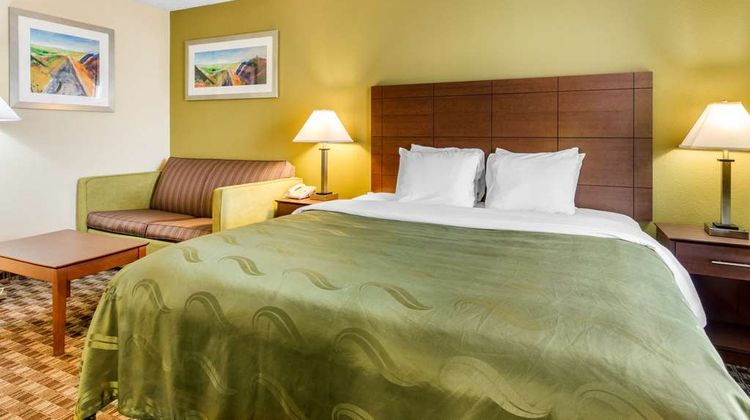 Quality Inn Lebanon Suite