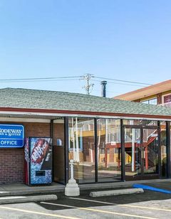 Rodeway Inn & Suites near Superspeedway