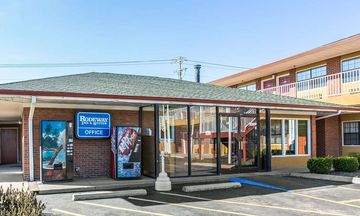 Rodeway Inn & Suites near Superspeedway