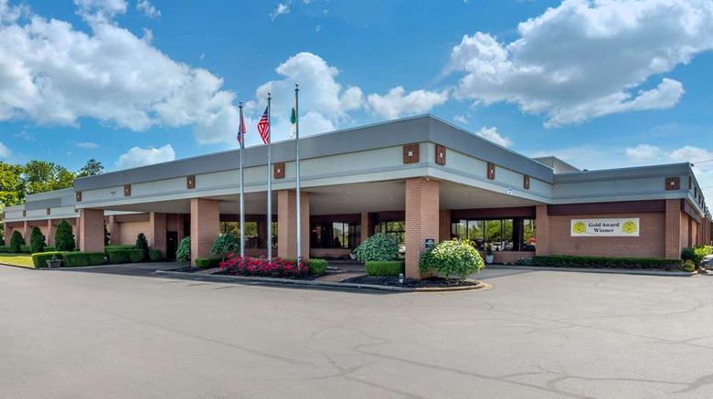 Quality Inn Clarksville Exterior. Images powered by <a href="https://iceportal.shijigroup.com" target="_blank" rel="noopener">Ice Portal</a>.