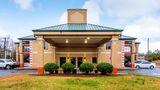 Quality Inn & Suites Exterior