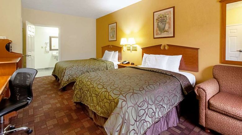 <b>Quality Inn & Suites Room</b>. Images powered by <a href="https://iceportal.shijigroup.com/" title="IcePortal" target="_blank">IcePortal</a>.