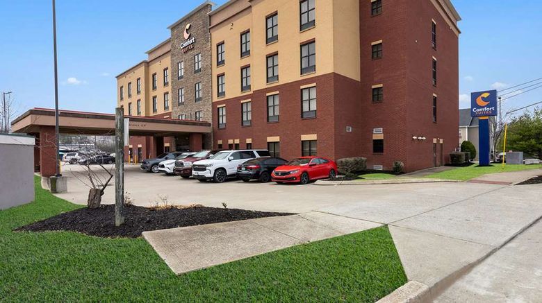 <b>Comfort Suites Nashville Exterior</b>. Images powered by <a href="https://iceportal.shijigroup.com/" title="IcePortal" target="_blank">IcePortal</a>.