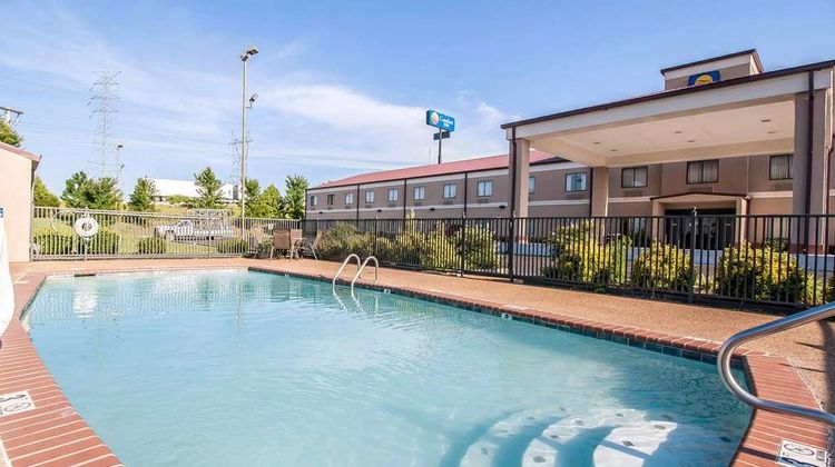 Comfort Inn Pool
