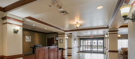 Sleep Inn & Suites Lobby