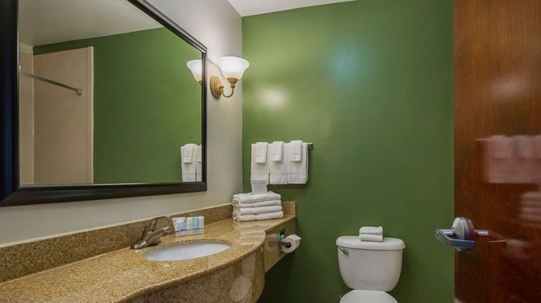 <b>Sleep Inn & Suites Room</b>. Images powered by <a href="https://iceportal.shijigroup.com/" title="IcePortal" target="_blank">IcePortal</a>.