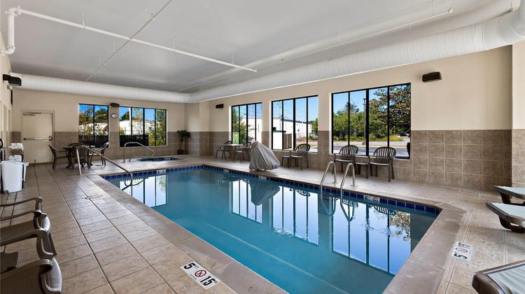 Comfort Inn Pool