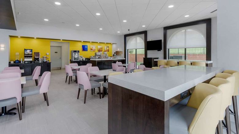 <b>Comfort Suites Mount Juliet Restaurant</b>. Images powered by <a href="https://iceportal.shijigroup.com/" title="IcePortal" target="_blank">IcePortal</a>.