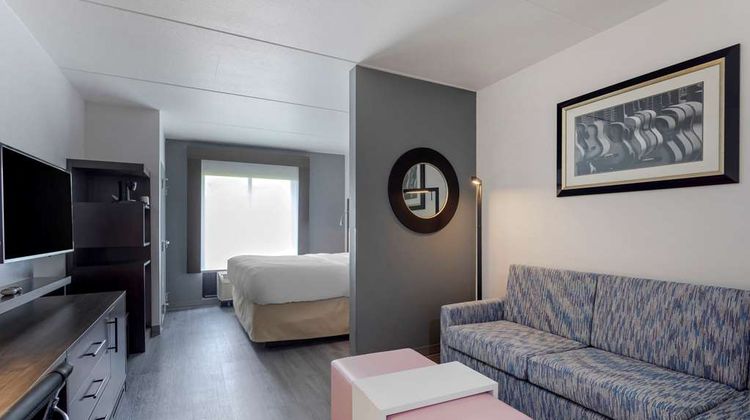 Comfort Suites Mount Juliet Suite