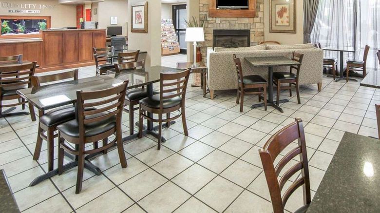 <b>Quality Inn Merchants Drive Restaurant</b>. Images powered by <a href="https://iceportal.shijigroup.com/" title="IcePortal" target="_blank">IcePortal</a>.