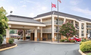 Quality Inn Merchants Drive