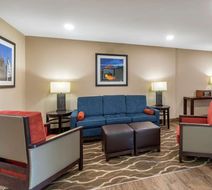Comfort Inn & Suites Atoka Lobby