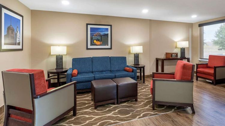 Comfort Inn & Suites Atoka Lobby
