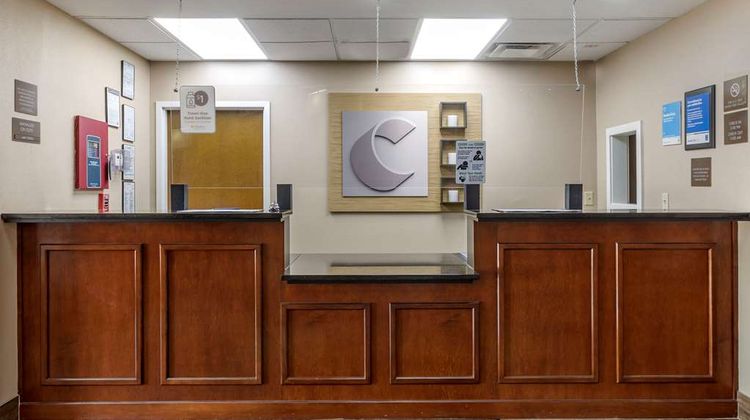 Comfort Inn & Suites Atoka Lobby