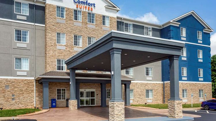 Comfort Suites Exterior