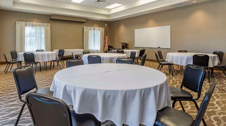 <b>Comfort Inn Meeting</b>. Images powered by <a href="https://iceportal.shijigroup.com/" title="IcePortal" target="_blank">IcePortal</a>.