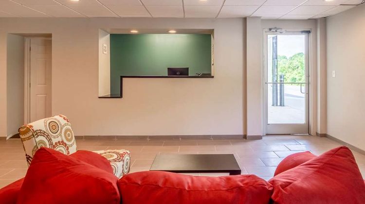 Econo Lodge Chattanooga Lobby