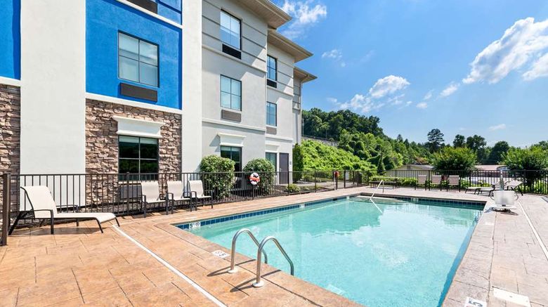 <b>Comfort Inn Harriman Pool</b>. Images powered by <a href="https://iceportal.shijigroup.com/" title="IcePortal" target="_blank">IcePortal</a>.