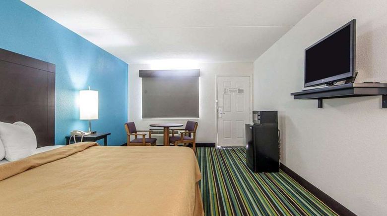 <b>Quality Inn and Suites Jasper Room</b>. Images powered by <a href="https://iceportal.shijigroup.com/" title="IcePortal" target="_blank">IcePortal</a>.