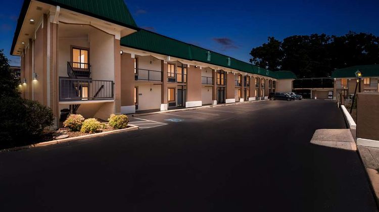 Quality Inn Tullahoma Exterior