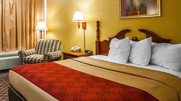 Econo Lodge Dyersburg I-155 Room