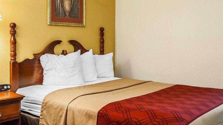 Econo Lodge Dyersburg I-155 Room