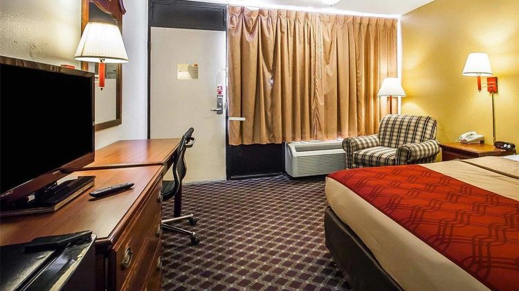 Econo Lodge Dyersburg I-155 Room