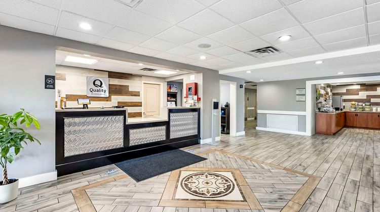 Quality Inn Lobby
