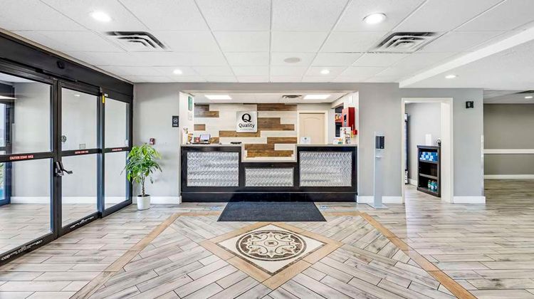 Quality Inn Lobby