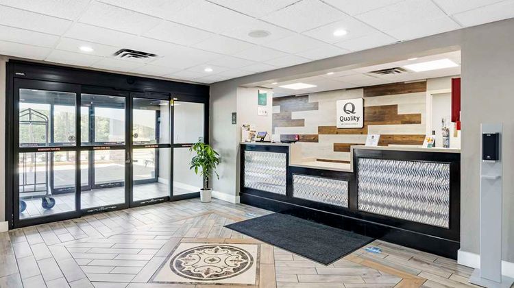 Quality Inn Lobby