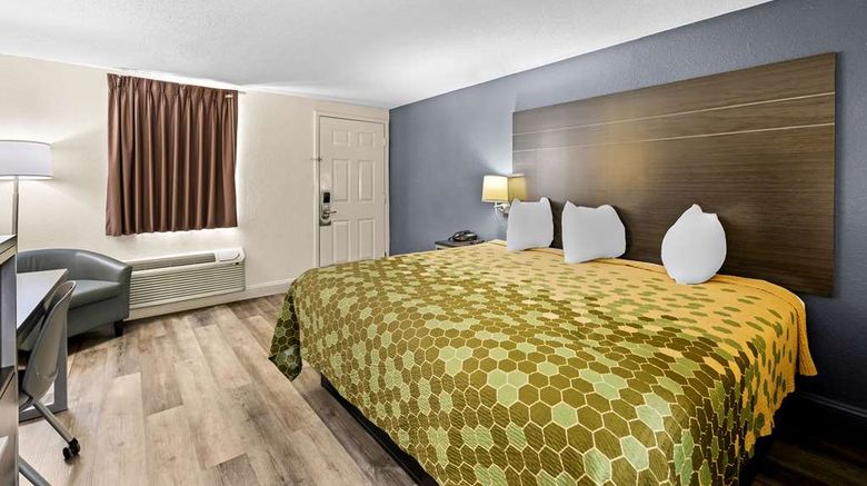 <b>Econo Lodge Kingsport East Room</b>. Images powered by <a href="https://iceportal.shijigroup.com/" title="IcePortal" target="_blank">IcePortal</a>.