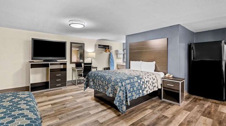 <b>Econo Lodge Kingsport East Suite</b>. Images powered by <a href="https://iceportal.shijigroup.com/" title="IcePortal" target="_blank">IcePortal</a>.