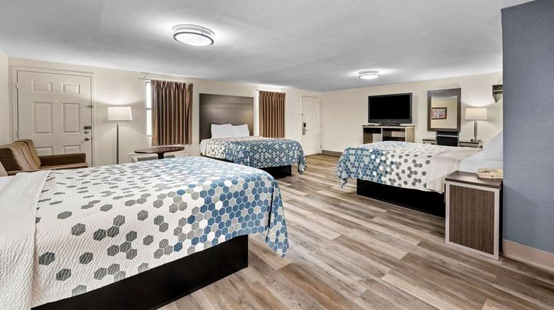 <b>Econo Lodge Kingsport East Suite</b>. Images powered by <a href="https://iceportal.shijigroup.com/" title="IcePortal" target="_blank">IcePortal</a>.