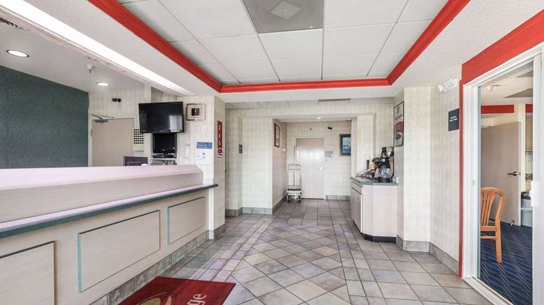 <b>Econo Lodge Morristown Lobby</b>. Images powered by <a href="https://iceportal.shijigroup.com/" title="IcePortal" target="_blank">IcePortal</a>.