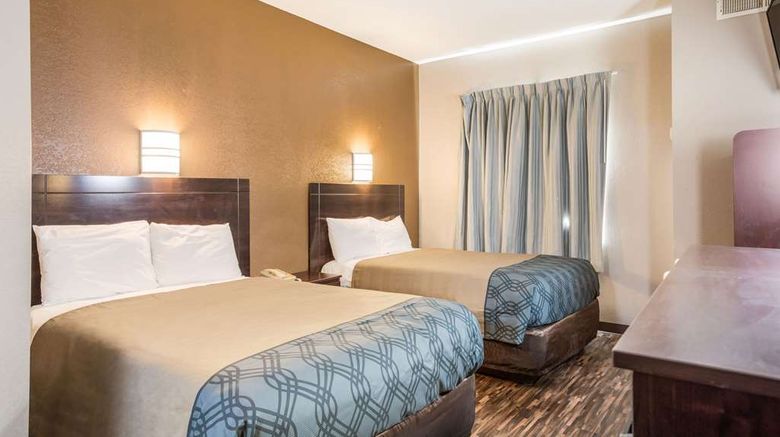 <b>Econo Lodge Morristown Room</b>. Images powered by <a href="https://iceportal.shijigroup.com/" title="IcePortal" target="_blank">IcePortal</a>.