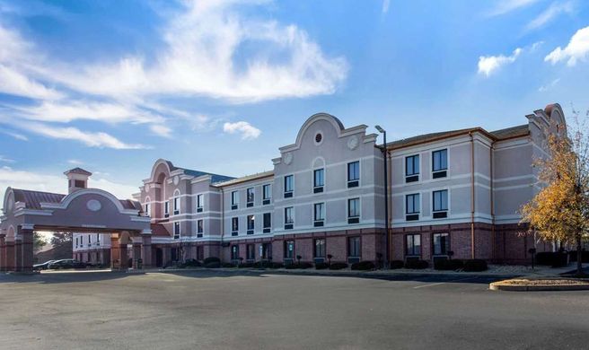 Comfort Inn/Suites Airport-American Way Exterior