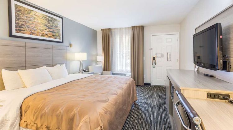 Quality Inn Gallatin-Nashville Metro Room