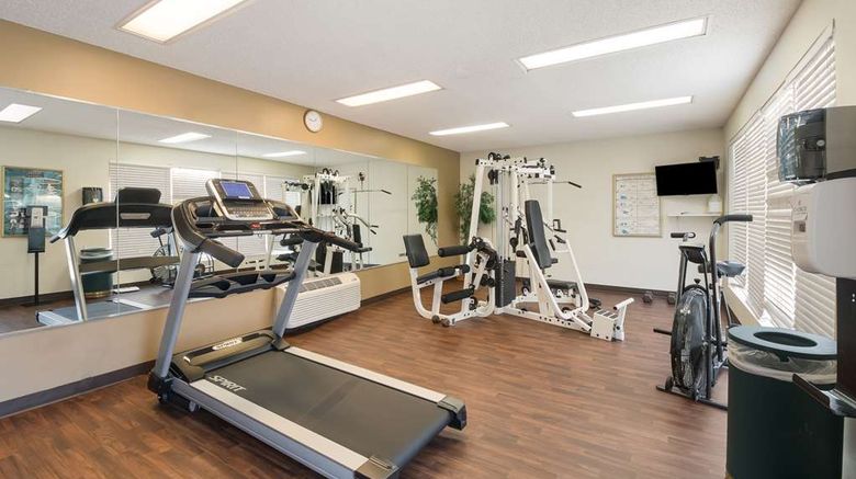<b>Quality Inn Alcoa Tennessee Health</b>. Images powered by <a href="https://iceportal.shijigroup.com/" title="IcePortal" target="_blank">IcePortal</a>.