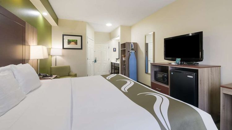 Quality Inn Alcoa Tennessee Room