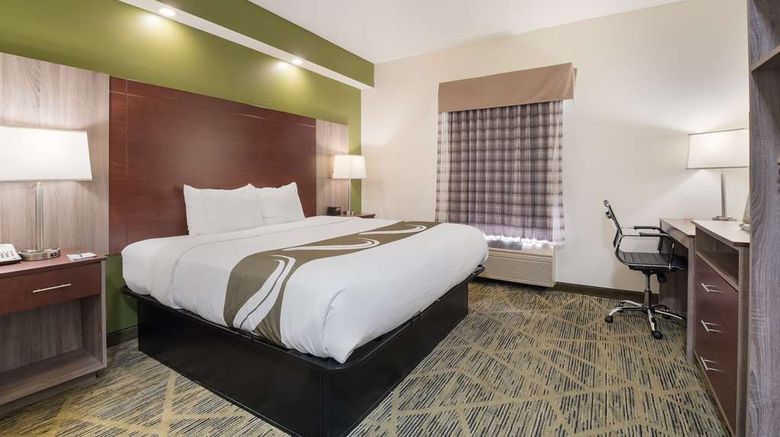 <b>Quality Inn Alcoa Tennessee Suite</b>. Images powered by <a href="https://iceportal.shijigroup.com/" title="IcePortal" target="_blank">IcePortal</a>.