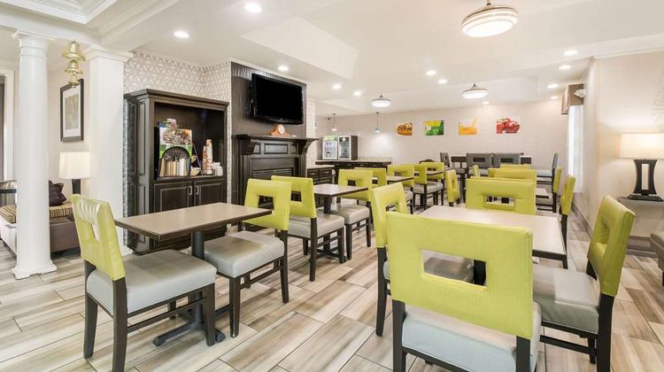 Quality Inn Alcoa Tennessee Restaurant