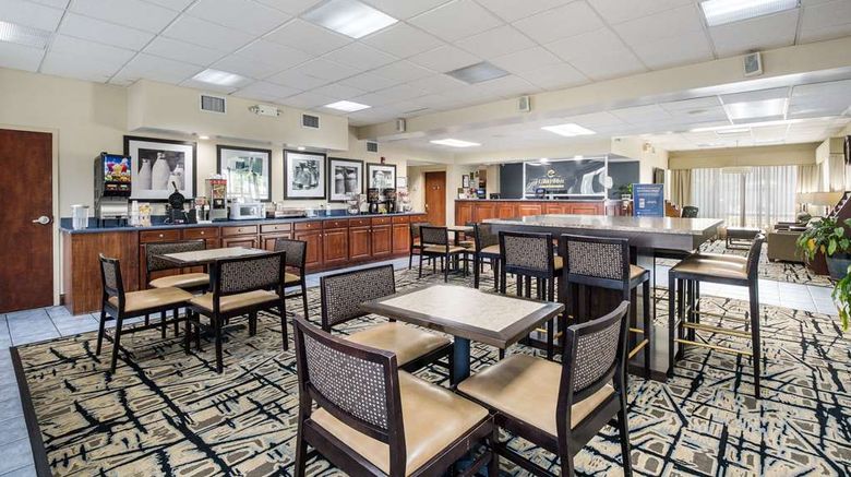 <b>Clarion Inn Restaurant</b>. Images powered by <a href="https://iceportal.shijigroup.com/" title="IcePortal" target="_blank">IcePortal</a>.