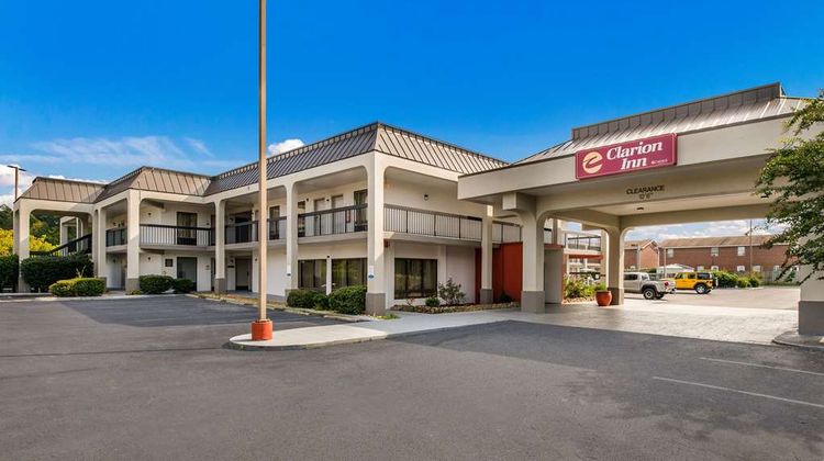 Clarion Inn Exterior