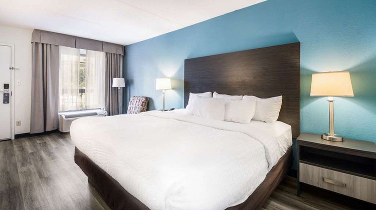 Clarion Inn Room