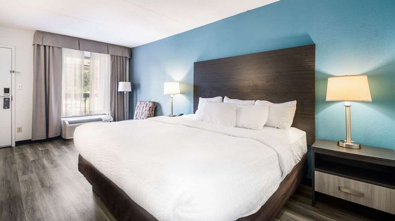<b>Clarion Inn Room</b>. Images powered by <a href="https://iceportal.shijigroup.com/" title="IcePortal" target="_blank">IcePortal</a>.