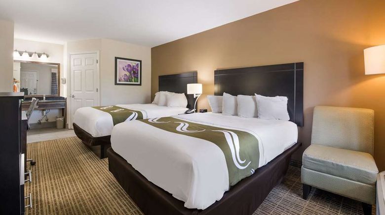 <b>Quality Inn Decherd Room</b>. Images powered by <a href="https://iceportal.shijigroup.com/" title="IcePortal" target="_blank">IcePortal</a>.