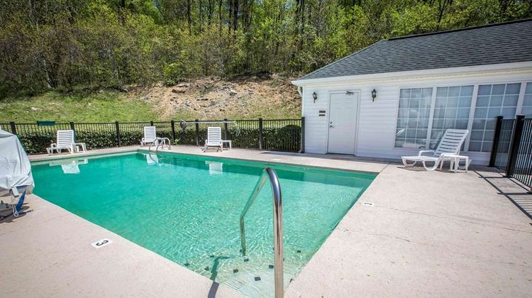 Quality Inn Greeneville - Tusculum Pool