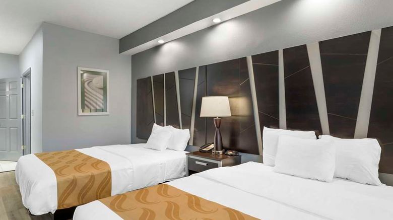 <b>Quality Inn Room</b>. Images powered by <a href="https://iceportal.shijigroup.com/" title="IcePortal" target="_blank">IcePortal</a>.