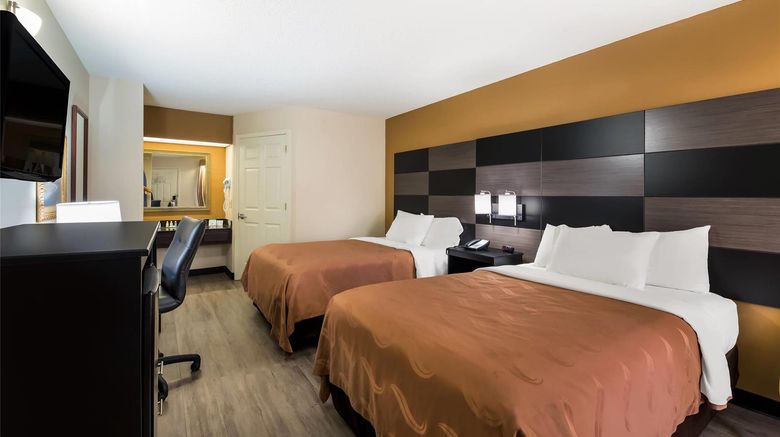<b>Quality Inn Room</b>. Images powered by <a href="https://iceportal.shijigroup.com/" title="IcePortal" target="_blank">IcePortal</a>.
