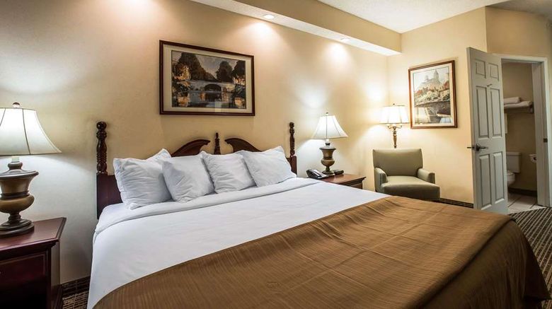 <b>Quality Inn Kingsport South Room</b>. Images powered by <a href="https://iceportal.shijigroup.com/" title="IcePortal" target="_blank">IcePortal</a>.
